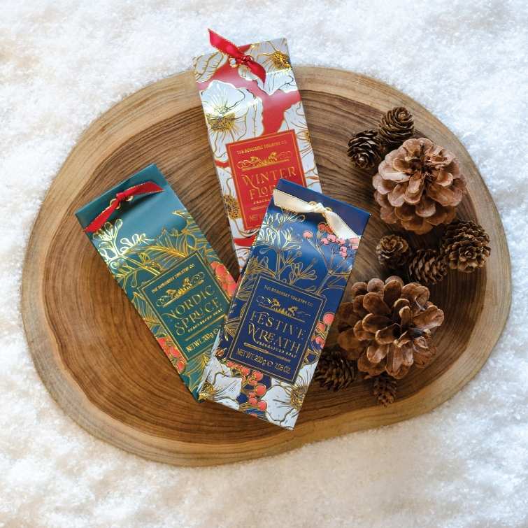 Christmas Opulence Soap Winter Floral 200g - Image 3