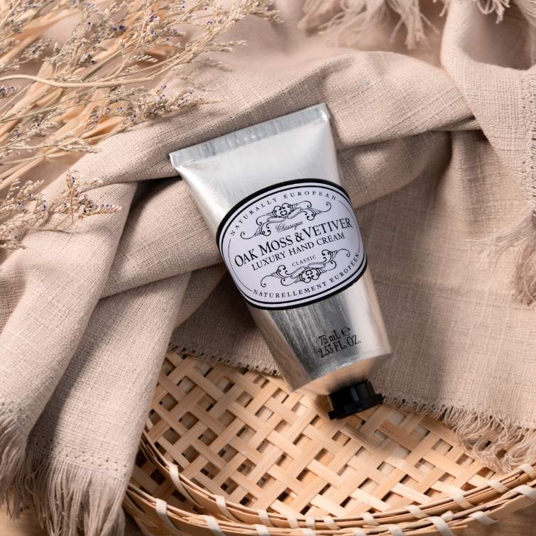 Naturally European Oak Moss and Vetiver Hand Cream - Image 2