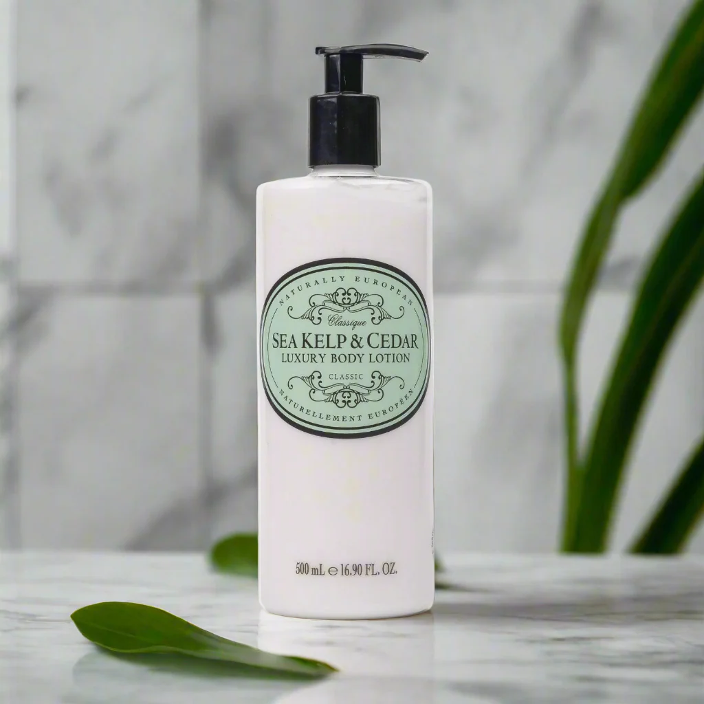 Naturally European Sea Kelp and Cedar Body Lotion 500ml - Image 2