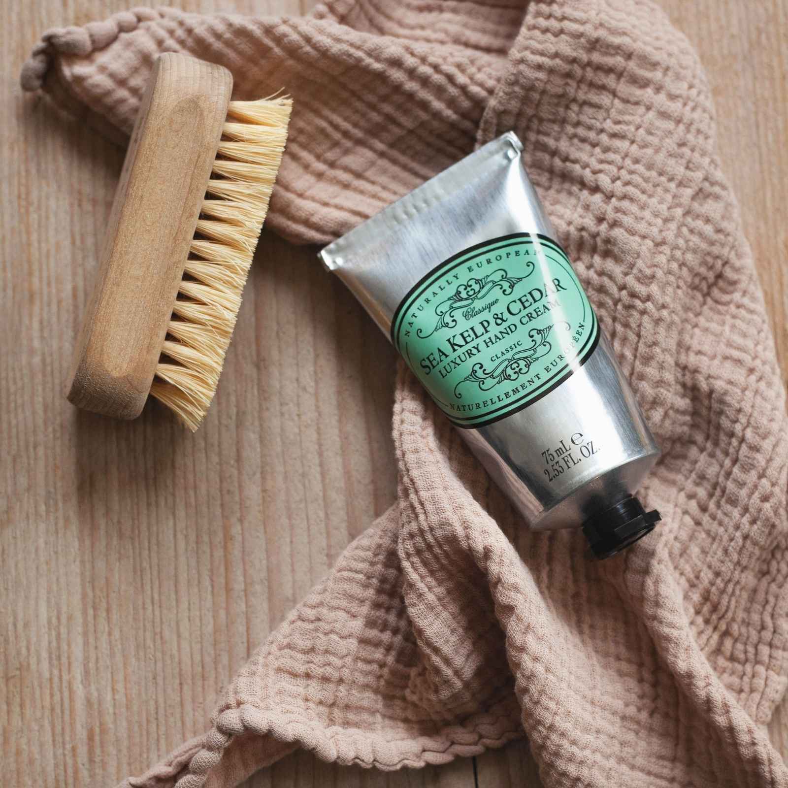 Naturally European Sea Kelp and Cedar Hand Cream 75ml - Image 2