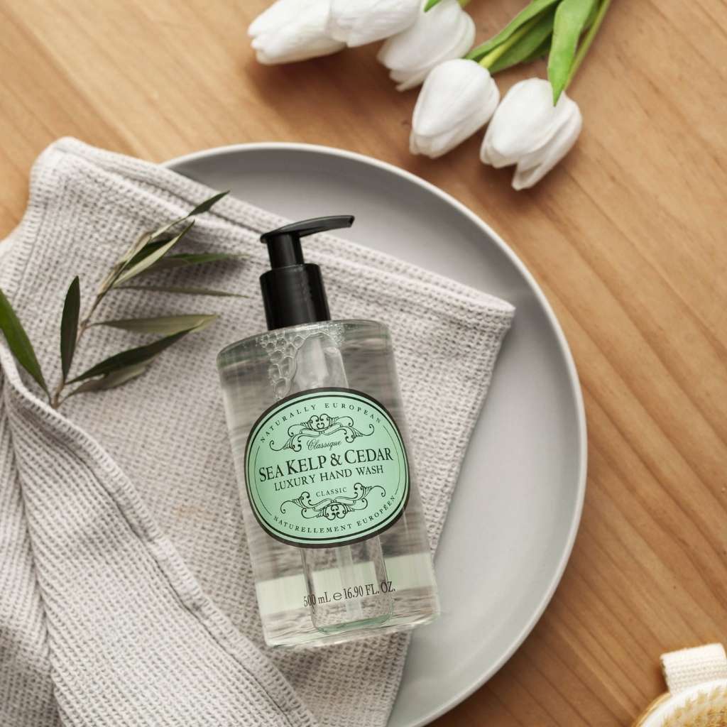 Naturally European Sea Kelp and Cedar Hand Wash 500ml - Image 2