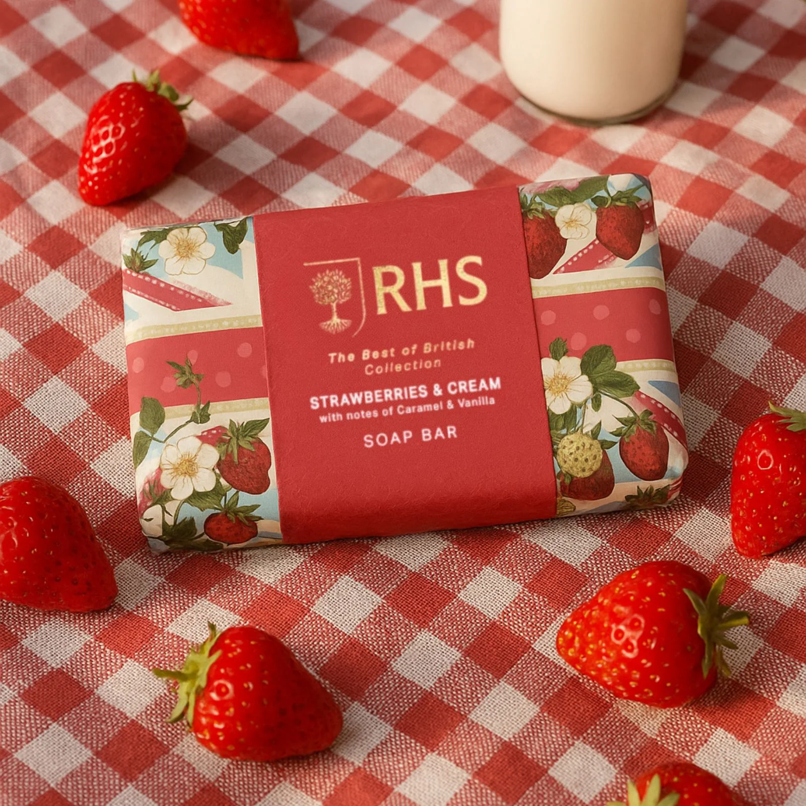 RHS British Strawberries and Cream 200g Soap Bar - Image 2